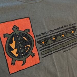 Gildan Ultra Cotton T-Shirt in Olive Green